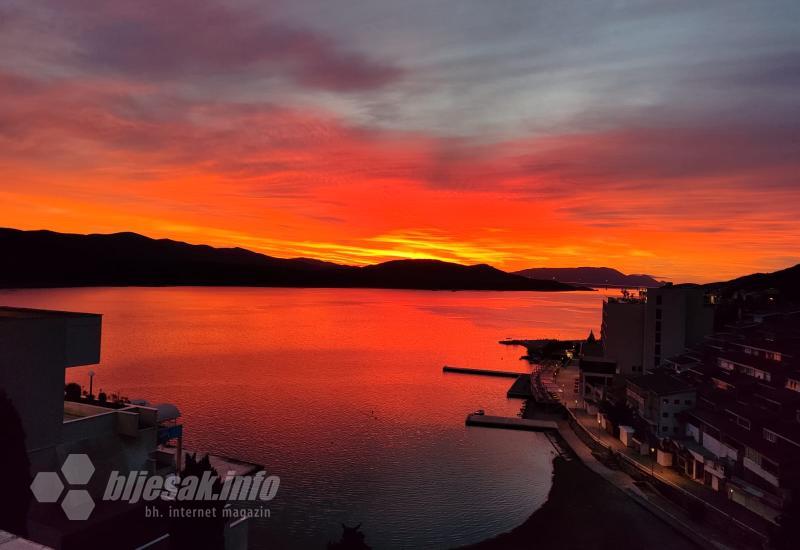 FOTO/VIDEO | Očaravajući zalazak sunca iznad Hercegovine